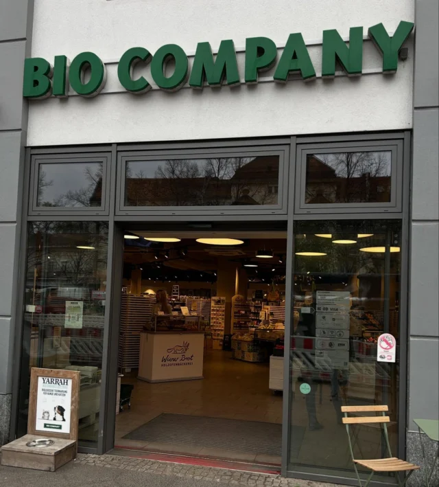 Die Verkostungen sind vorbei 🦊🥖

Vielen lieben Dank an alle lieben Kunden, die vorbei geschaut haben und die @biocompanyofficial für die tolle Zusammenarbeit! Es hat uns viel Spaß gemacht! 🧡

#verkostungen #wienerbrot #biocompany #berlin